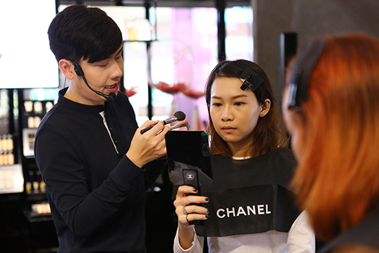 Social, กิจกรรม workshop แต่งหน้ากับเฟียร์ซ, กิจกรรม workshop แต่งหน้ากับ Fiercebook.com, กิจกรรม workshop แต่งหน้ากับ CHANEL at Siam Center, กิจกรรมที่ CHANEL at Siam Center, เคาน์เตอร์ CHANEL at Siam Center, เวิร์คช้อปแต่งหน้ากับ Chanel, เรียนแต่งหน้ากับ Chanel, บรรยาการการเรียนแต่งหน้ากับ Chanel, FierceActivity, กิจกรรมกับ Fiercebook