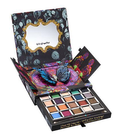 Beauty News, Urban Decay Alice Through the Looking Glass Eyeshadow Palette, Urban Decay อายแชโดว์พาเลท, Urban Decay อายแชโดว์พาเลทออกใหม่, Urban Decay อายแชโดว์พาเลทลิมิเต็ด เอดิชั่น, Urban Decay อายแชโดว์พาเลทใหม่ล่าสุด, Urban Decay อายแชโดว์พาเลท 20 สี, อายแชโดว์พาเลทสีแซ่บ, อายแชโดว์พาเลทสีสวย