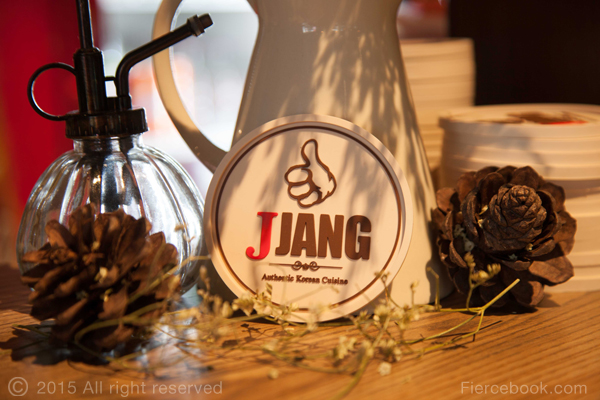 Fierce Review, JJANG, รีวิว, ร้านอาหาร, จัง, ร้านอาหารเกาหลี, ร้านอาหารเกาหลีจัง, ร้านอร่อย, ร้านอาหารน่าไป, สยามสแควร์, ร้านอาหารเกาหลีแท้ๆ, ร้านอาหารเกาหลีสูตรดั้งเดิม, ร้านอาหารเกาหลี100%,  ร้านอาหารเกาหลีดั้งเดิม, เชฟเกาหลี, Authentic Korean Cuisine, แนะนำร้านอาหารเกาหลียอดนิยมในกรุงเทพ, ร้านอาหารเกาหลีอร่อยโดนใจ, พาไปชิมร้านอาหารเกาหลีแท้ๆ, รีวิวร้านอาหารเกาหลี,  ร้านอาหารเกาหลีในกรุงเทพ, ร้านอาหารเกาหลีแถวสยามสแควร์, ร้านอาหารเกาหลีตรงข้าม Red Sun, จิมดัก, Jjim Dak, ซุปกิมจิ, Kimchi-Jjigae, สตูว์เนื้อ ,Yukgaejang, ซุปเต้าหู้, Sundubu-Jijigae, คิมบับ, Kimbab, จูม๊อกบับ, Jumeokbab, ต๊อกปกกี่, Topokki 