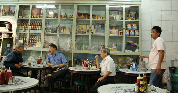 Lifestyle, ร้านเครื่องเขียนสมใจ, ร้านวิริยมัยโอสถ, ร้านน้อง ท่าพระจันทร์, ร้านโภชน์สภาคาร, ร้านขายแผ่นซีดีที่เก่าแก่ที่สุด, ร้านเครื่องเขียนที่อยู่คู่กับคนไทยมานาน, ร้านอาหารรสชาติชาววังแท้, ร้านยาสมุนไพรชั้นดี, 7 ร้านในตำนานของคนไทย, 7 ร้านในตำนาน ที่ควรค่าแก่การไปเยือนซักครั้ง, 7 ร้านของคนไทยที่น่าไปเยือน, 7 ร้านทรงคุณค่า น่าไปเยือน 