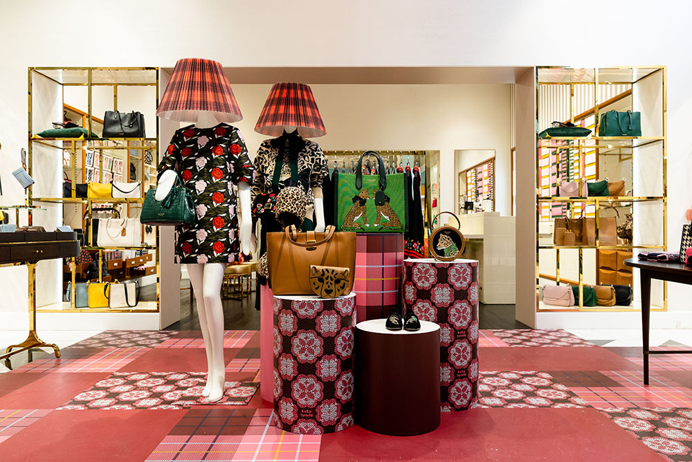 Kate Spade New York, Kate Spade New York Fall 2022, katespadeny, Katespadeth, saturdayopenhouse, PATLuxuryGroup, Kate Spade New York คอลเลคชั่นล่าสุด, Kate Spade New York คอลเลคชั่น Fall 2022, เอสเธอร์ สุปรีย์ลีลา, มุก วรนิษฐ์ ถาวรวงศ์, กระเป๋า Kate Spade New York รุ่นใหม่ล่าสุด 2022, เสื้อผ้า Kate Spade New York ล่าสุด, ชุดเดรส Kate Spade New York