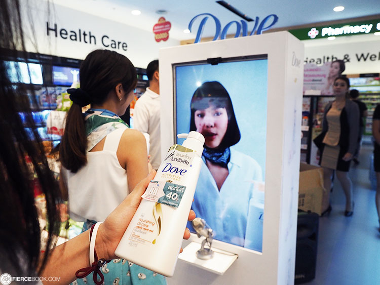 Beauty Experience, Dove Kiosk, Dove Kiosk Live Chat, Dove Live Chat, Live กับบิวจี้บล็อกเกอร์, Live กับบิวตี้กูรู, Live ที่วัตสัน, วัตสัน, กิจกรรมโดฟ, โดฟจัดกิจกรรมพิเศษ, โดฟจัดกิจกรรม live กับบล็อกเกอร์, กิจกรรมที่วัตสัน, ผมสวยสุขภาพดี, ปกป้องผมจากความร้อน, เคล็ดลับความสวย, เคล็ดลับผมสวย, Beauty Tips, แลกเปลี่ยนเคล็ดลับกับบล็อกเกอร์