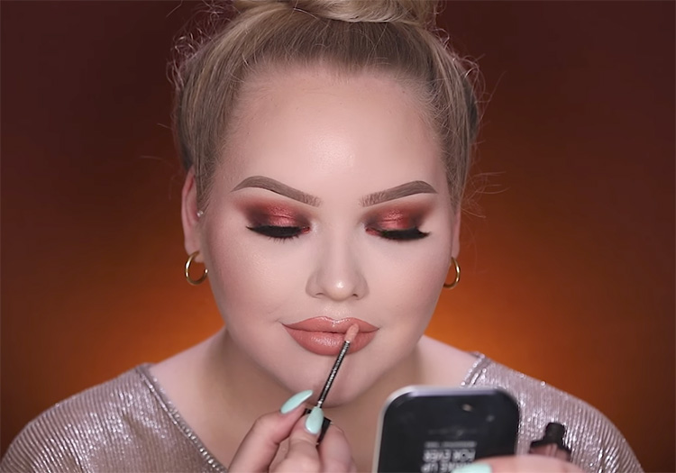 Makeup Tips, NAKED HEAT, Urban Decay NAKED HEAT, อายแชโดว์พาเลท, แต่งตาด้วย Urban Decay NAKED HEAT, วิธีแต่งตา Urban Decay NAKED HEAT, เมคอัพลุค Urban Decay NAKED HEAT, Urban Decay NAKED HEAT แต่งตายังไงดี, อายแชโดว์พาเลทออกใหม่, แต่งตาโทนวอล์ม, แต่งตาโทนแดง, แต่งตาสโมคกี้, แต่งตายังไง, แต่งตาแบบไหน, แต่งตาสีส้ม, แต่งตาโทนน้ำตาล, แต่งตาสีทองแดง, แต่งตาสี copper, แต่งตาสีส้มอิฐ, แต่งตาง่ายๆ, วิธีแต่งตา, อายแชโดว์พาเลท must-have
