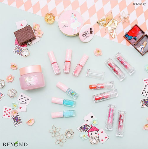 Beauty Items, ช้อปปิ้งเกาหลี, เครื่องสำอางเกาหลี, ไปเที่ยวเกาหลีซื้ออะไรดี, ช้อปเครื่องสำอางเกาหลี, แบรนด์เกาหลี, ของฝากเกาหลี, เที่ยวเกาหลี, เครื่องสำอางเกาหลีน่ารัก, ซื้อของฝาก เที่ยวเกาหลี, Peripera Mini Luggage Carrier Set, ETUDE HOUSE Dear Darling Water Gel Tint (Ice Cream Limited Edition),  Love 3CE Collection, Missha 7 Day Coloring, Hera Seoulista Collection, Beauty People Cushion, 3CE Pot Lip, Innisfree No Sebum Powder, Beyond Alice in Wonderland collection