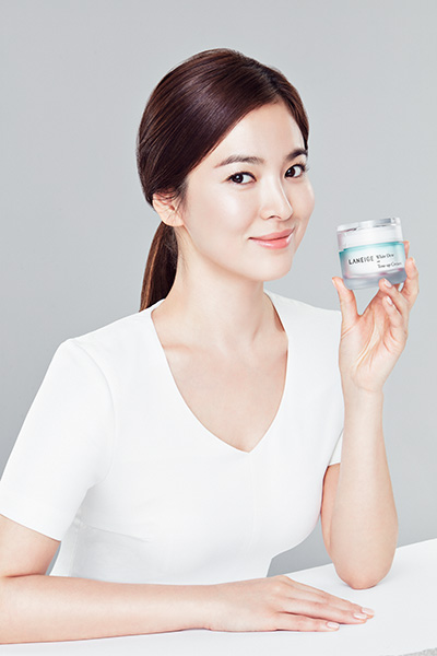 Beauty News, LANEIGE White Dew, LANEIGE ออกใหม่, LANEIGE คอลเลคชั่นใหม่, LANEIGE ไวท์เทนนิ่ง, LANEIGE เซรั่ม, LANEIGE ครีมบำรุงผิว, LANEIGE ราคา, LANEIGE เท่าไร, LANEIGE คอลเลคชั่นใหม่, LANEIGE ให้ผิวขาวกระจ่างใส, LANEIGE ให้ความชุ่มชื่น