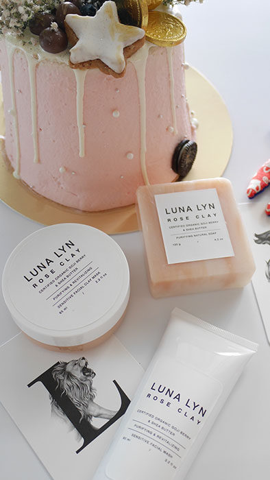 Beauty News, LUNA LYN, LUNA LYN ออร์แกนิก, แบรนด์ออร์แกนิค, แบรนด์ไทย, LUNA LYN แบรนด์ไทย, LUNA LYN แบรนด์ออร์แกนิกไทย, มาส์กโคลนภูเขาไฟ, ผลิตภัณฑ์ธรรมชาติ, ผลิตภัณฑ์ออร์แกนิค, สบู่ล้างหน้าออร์แกนิค, ลูน่าลีน, แบรนด์ออร์แกนิคไทย, แบรนด์ ไทย, ราคา, เท่าไร, LUNA LYN ขายที่ไหน