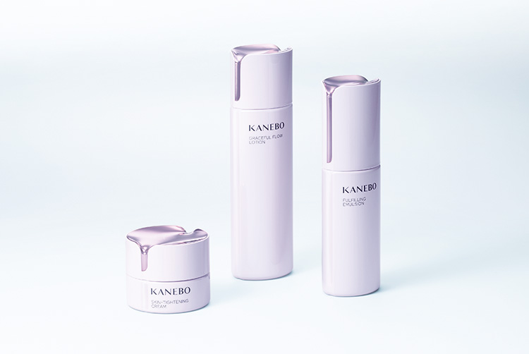 Beauty News, KANEBO Skincare, KANEBO คอลเลคชั่นใหม่, KANEBO ออกใหม่, KANEBO บำรุงผิว, KANEBO โลชั่น, KANEBO อิมัลชั่น, KANEBO ออยล์บำรุงผิว, KANEBO ครีมทาผิว, KANEBO ลบเลือกริ้วรอย, KANEBO น่าโดน, KANEBO Skincare Autumn 2017, KANEBO Graceful Flow Lotion, KANEBO Fulfilling Emulsion, KANEBO Skin-Tightening Cream, KANEBO Skin Gloss Oil Water