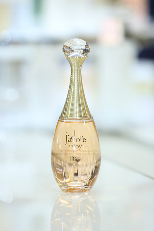 Social, Dior, น้ำหอม J’adore, น้ำหอม Dior, Dior อีเวนท์, สยามพารากอน, Hall of Fame, น้ำหอมดิออร์, น้ำหอมกลิ่นดอกไม้, น้ำหอมออกใหม่, น้ำหอมน่าโดน, น้ำหอม, ซอนย่า คูลลิ่ง, สิตามนินท์ สุสมาวัตนะกุล, นานา ไรบีนา, อิงฟ้า ดำรงชัยธรรม, คิมเบอร์ลี่ แอน เทียมศิริ, MUSE Dior Perfume