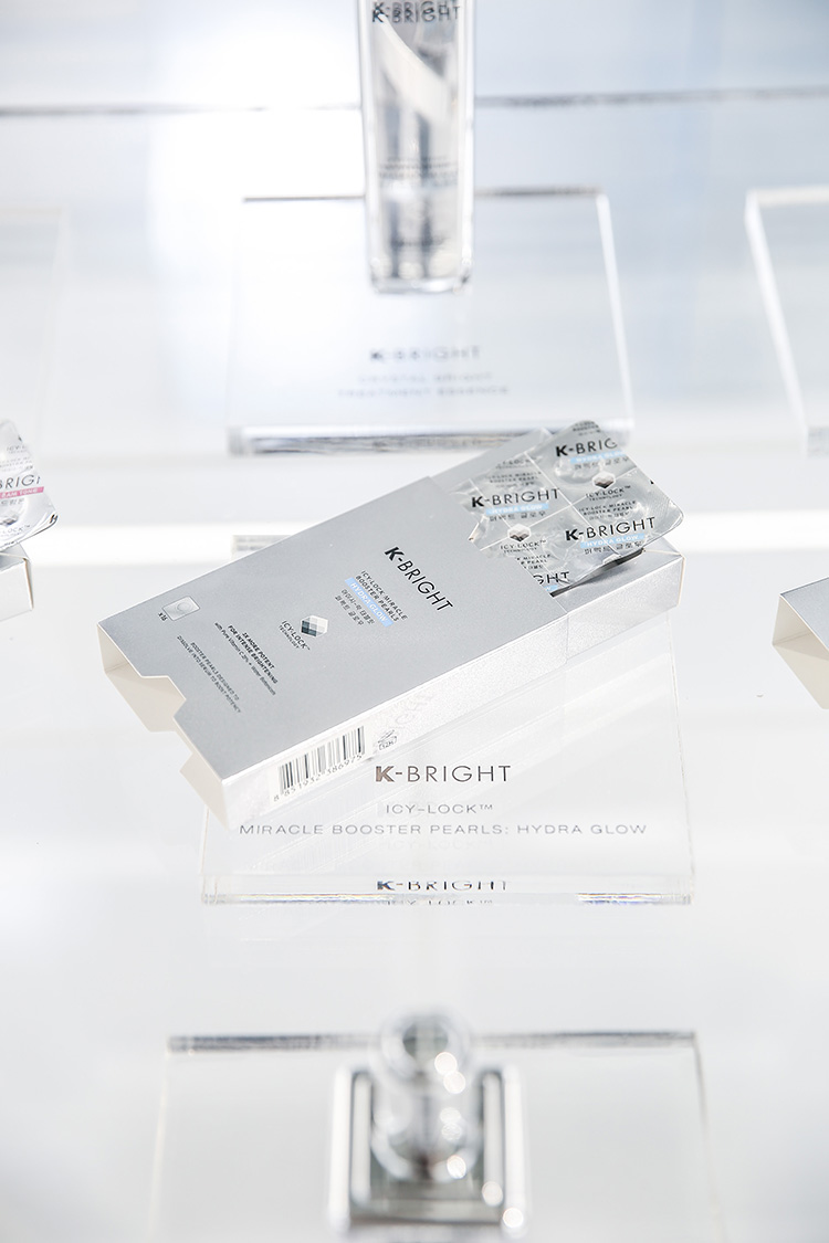 Beauty News, K-BRIGHT, สกินแคร์, เกาหลี, ล็อคความขาว, แบรนด์มาใหม่, Sephora, ของใหม่, ซีโฟร่า, เค-ไบรธ์, Icy-Lock Technology, สกินแคร์เพิ่มความขาว, ไอเท็มใหม่, เติมน้ำให้ผิว, ผิวชุ่มฉ่ำ