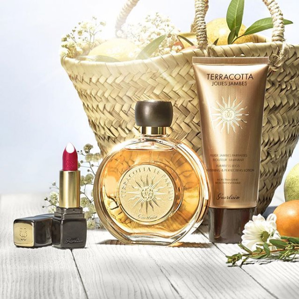 Beauty Items, เครื่องสำอาง, แพ็คเกจสวย, เลอค่า, เจ้าหญิง, ดุจเจ้าหญิง, งานดี, แพ็คเกจดี, แพ็คเกจสวย, คอลเลคชั่นแซ่บ, เมคอัพ, น่าซื้อ, น่าโดน, เป็นของขวัญ, Anna Sui, Jill Stuart Beauty, Shiseido, Sulwhasoo, Lancôme, The History of Whoo, Guerlain, Ladurée