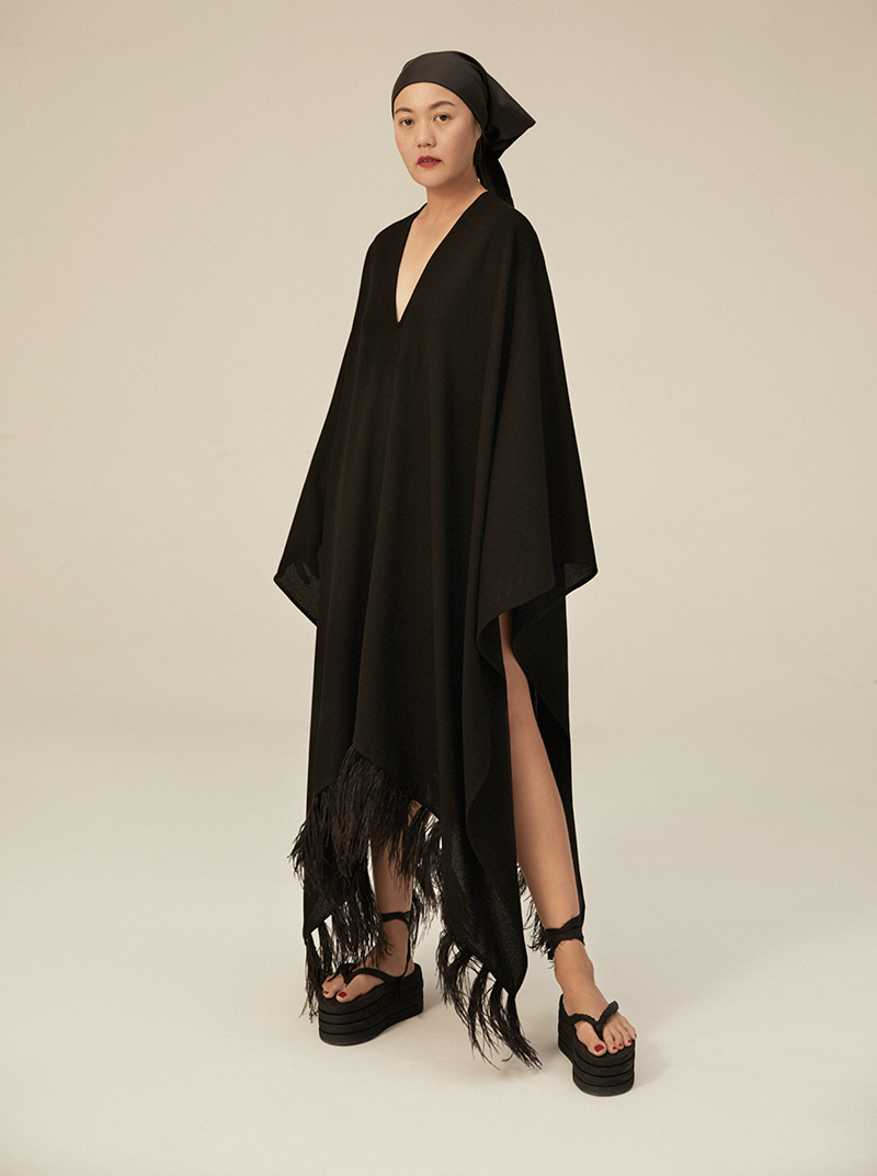 Fashion News, Vickteerut, Vickteerut Cruise 2019, Neo Rhapsody, Vickteerut ครูซ 2019, วิคธีร์รัฐ ครูซ 2019, วิคธีร์รัฐ, วิคธีร์รัฐ คอลเลคชั่นใหม่, Vickteerut คอลเลคชั่นใหม่,​ Vickteerut ออกใหม่, Vickteerut มาใหม่, Vickteerut เดรส, Vickteerut ชุดว่ายน้ำ, Vickteerut พลีท, Vickteerut เคป, Vickteerut กระโปรง, Vickteerut กางเกง, Vickteerut เสื้อผ้า