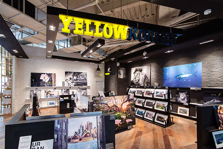 Lifestyle News, YELLOWKORNER, ไลฟ์สไตล์แกลเลอรี่, ซื้อภาพถ่าย, โชว์ภาพถ่าย, ภาพตกแต่งบ้าน, เยลโล่คอร์เนอร์, ภาพถ่ายลิมิเต็ด เอดิชั่น, ธีมซุปเปอร์ฮีโร่, ภาพซุปเปอร์ฮีโร่, ขายภาพวาด, ขายภาพถ่าย, โชว์ผลงานศิลปะ, ขายงานศิลปะ, ศิลปินระดับโลก, ช่างภาพระดับโลก, Superman, Spiderman, Batman, Caption America, ขายภาพ, ชื้อภาพ, แกลลอรี่ภาพ, โชว์ภาพ, ปริ้นท์ภาพ, อัดภาพ, ภาพสวย