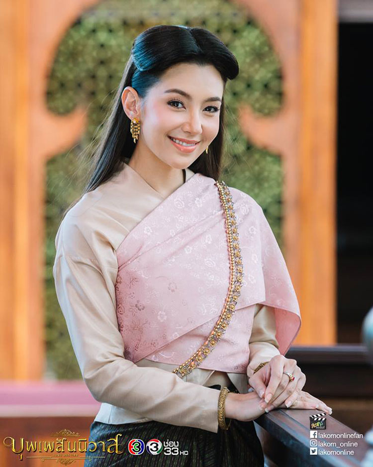 Hairstyle, ทรงผมของแม่หญิงไทย, ทรงผมจากละครบุพเพสันนิวาส, บุพเพสันนิวาส, แม่หญิงการะเกด, ทรงผมไทยโบราณ, ทรงผมแม่หญิงการะเกด, ทรงผมแม่หญิงจันทร์วาด, ทรงผมคุณหญิงจำปี, ทรงผมจากละคร, ละครย้อนยุค, ทรงผมสมัยก่อน, ผู้หญิงสมัยก่อน, งามอย่างไทยโบราณ, สาวไทยโบราณ, หญิงไทยโบราณ, ทรงผม, เทรนด์ผม, ละครฮิต บุพเพสันนิวาส, เบลล่า ราณี, แม่หญิงการะเกด, แม่หญิงจันทร์วาด, โป๊ป บุพเพสันนิวาส, ตัวละคร บุพเพสันนิวาส, ละครช่อง 3 บุพเพสันนิวาส, ละครใหม่, บุพเพสันนิวาส นิยาย, บุพเพสันนิวาส 2018, แย้ม, ผิน, ปริก, จวง, คุณหญิงนิ่ม