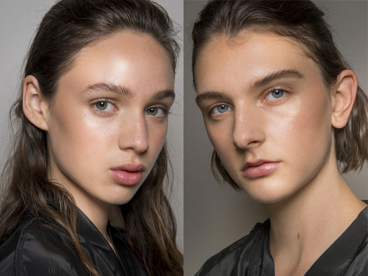 Makeup Trends, เทรนด์เมคออัพ 2018, เทรนด์แต่งหน้า 2018, เทรนด์, รันเวย์, แต่งหน้า, เมคอัพ, Spring 2018, Makeup Trends runways Spring 2018, อัพเดทเทรนด์เมคอัพ, แต่งหน้าสวย, ปีใหม่ต้องแต่งหน้ายังไง, ผิวฉ่ำ, กลิตเตอร์, ชิมเมอร์, ปากฉ่ำ, มาสคาร่าหนา, ขนตาเด้ง, สีปาก 2018, แต่งตา 2018, อายไลเนอร์ 2018