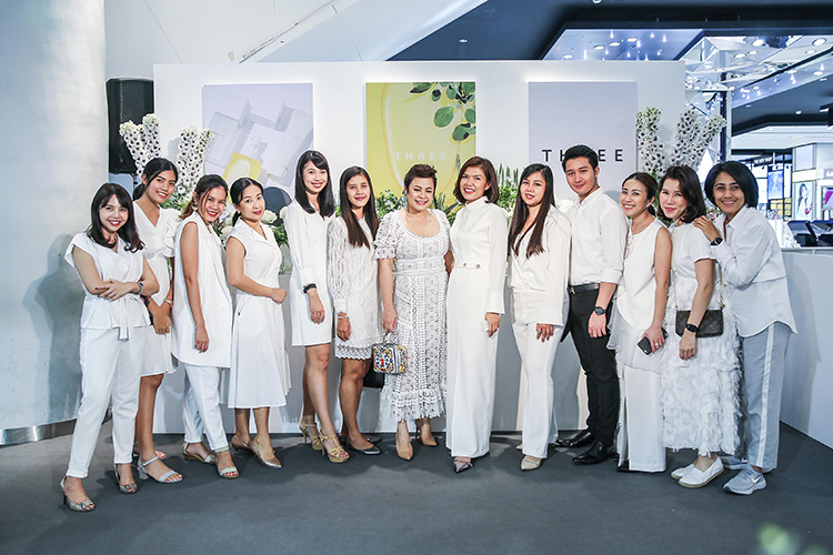 Social, THREE, THREE cosmetics, THREE INNER RHYTHM CARE, THREE FLAGSHIP STORE & RHYTHM RETREAT, THREE ทรีทเมนท์, THREE สปา, THREE ช็อปในไทย, THREE เคาน์เตอร์ในไทย, THREE อีเวนท์, THREE ไอเท็มขายดี, THREE น่าโดน, THREE น่าลอง, THREE ฉลองครบรอบ 5 ปี, THREE Central World, THREE เปิดช็อปใหม่, THREE ประเทศไทย