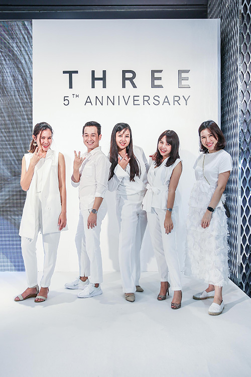 Social, THREE, THREE cosmetics, THREE INNER RHYTHM CARE, THREE FLAGSHIP STORE & RHYTHM RETREAT, THREE ทรีทเมนท์, THREE สปา, THREE ช็อปในไทย, THREE เคาน์เตอร์ในไทย, THREE อีเวนท์, THREE ไอเท็มขายดี, THREE น่าโดน, THREE น่าลอง, THREE ฉลองครบรอบ 5 ปี, THREE Central World, THREE เปิดช็อปใหม่, THREE ประเทศไทย