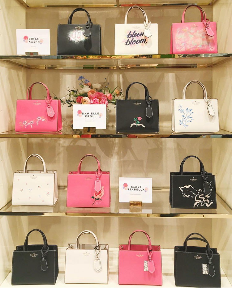Fashion, Kate Spade, Kate Spade New York, ดีไซเนอร์ Kate Spade, ผลงานของ Kate Spade, Iconic Kate Spade, เอกลักษณ์ของแบรนด์ Kate Spade, จุดเด่นของ Kate Spade, ไอเท็มเด็ด, Kate Spade, กระเป๋า Kate Spade, รองเท้า Kate Spade, เสื้อผ้า Kate Spade, Kate Spade ของตกแต่งบ้าน, Kate Spade กระเป๋าน่ารัก, Kate Spade กระเป๋าหนัง, Kate Spade กระเป๋าสวย, Kate Spade กระเป๋าสาน, Kate Spade กระเป๋ารูปสัตว์, Kate Spade กระเป๋าดี