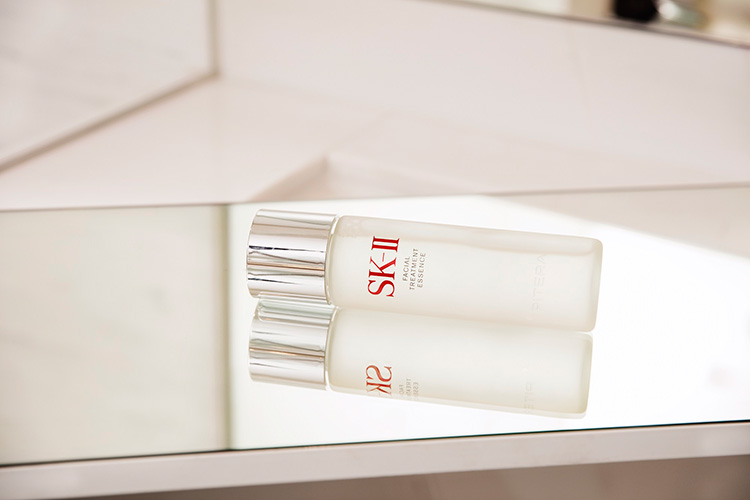 Beauty News, SK-II, Bare Skin Project, Chloe Grace Moretz, #BareSkinProject, Facial Treatment Essence, แม็กนั่ม โฟโต้, Chun Xia, Kasumi Arimura, Mayu Matsuoka, Ni Ni, Tang Wei, โคลอี เกรซ มอเรทซ์, ชุน เซีย, คาสึมิ อาริมุระ, มายู มัตสึโอกะ, นีนี่, ทัง เหว่ย, Christopher Anderson, คริสโตเฟอร์ แอนเดอร์สัน, Alessandra Sanguinetti, อเลสซานดรา แซนกิเนตติ, Jim Goldberg, จิม โกลด์เบิร์ก, เผยหน้าสด, ไร้เครื่องสำอาง, ถ่ายแบบหน้าสด, ถ่ายแบบไร้เครื่องสำอาง, โชว์ผิว, ใช้ เฟเชียล ทรีทเมนท์ เอ็สเซ็นส์