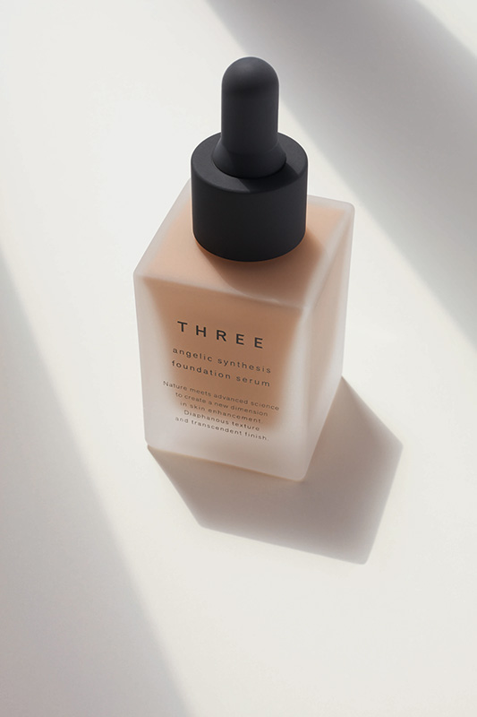 Beauty News, THREE, THREE คอลเลคชั่นใหม่, THREE ของใหม่, THREE รองพื้นใหม่, THREE แป้งใหม่, THREE คอนซีลเลอร์ใหม่, THREE แป้งฝุ่น, รองพื้นบางๆ, รองพื้นใสๆ, รองพื้นเซรั่ม, รองพื้นบำรุงผิว, รองพื้นงานผิว. รองพื้นผิวดี, รองพื้นมาใหม่, THREE รองพื้นออกใหม่, รองพื้นดีงาม, รองพื้นเนียนเว่อร์