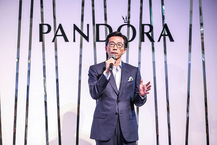 Social, PANDORA Reflexions, PANDORATH, TANACHIRA, ร้าน PANDORA เซ็นทรัลเวิลด์, PANDORA สาขาใหม่, PANDORA คอลเลคชั่นใหม่, PANDORA ออกใหม่, PANDORA ไอเท็มใหม่, PANDORA อีเวนท์, PANDORA เปิดตัว, PANDORA เปิดร้าน, PANDORA ไทย, ปอย - ตรีชฎา เพชรรัตน์