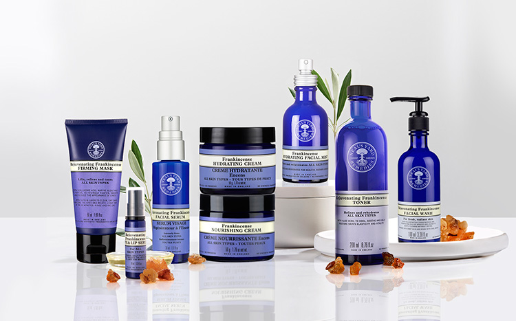 Beauty Items, Frankincense, Frankincense คืออะไร, Neal’s Yard Remedies, นีลส์ ยาร์ด เรมมิดีส์, แฟรงค์คินเซนส์, คืออะไร, เคล็ดลับความงามของคลีโอพัตรา, ไอเท็มเด็ด, ผลิตภัณฑ์ออร์แกนิค, บำรุงผิว, ให้ผิวอ่อนเยาว์, ผิวยืดหยุ่น, ลดเลือกริ้วรอย, ไอเท็มเด็ดจาก Neal’s Yard Remedies, Neal’s Yard Remedies เซรั่ม, Neal’s Yard Remedies อายครีม, Neal’s Yard Remedies ครีม, Neal’s Yard Remedies คอนเซนเทรท