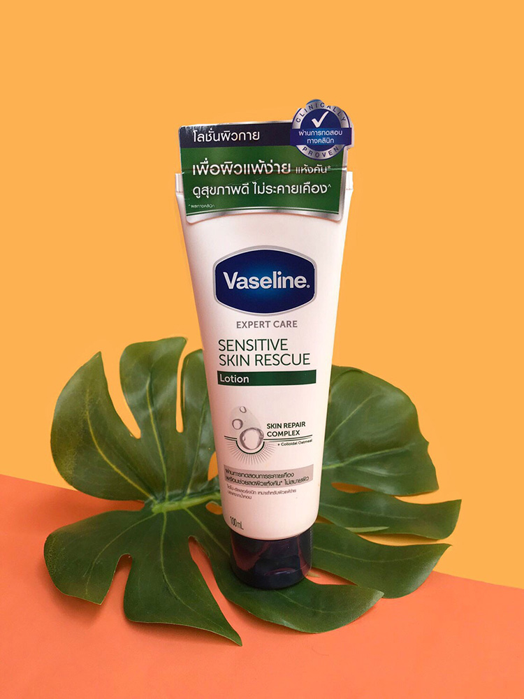 Beauty News, Vaseline, วาสลีน, โลชั่น, สูตรใหม่, Vaseline Extremely Dry Skin Rescue Lotion, Vaseline Aging Skin Rescue Lotion & Hand Cream, Vaseline Sensitive Skin Rescue Lotion, โลชั่นสูตรอ่อนโยน, วาสลีน เอ็กซ์เพิร์ด แคร์ เอ็กซ์ตรีมลี่ดราย สกิน เรสคิว โลชั่น, วาสลีน เอ็กซ์เพิร์ด แคร์ เซนสิทีฟ สกิน เรสคิว โลชั่น, วาสลีน เอ็กซ์เพิร์ด แคร์ เอจจิ้ง สกิน โลชั่น