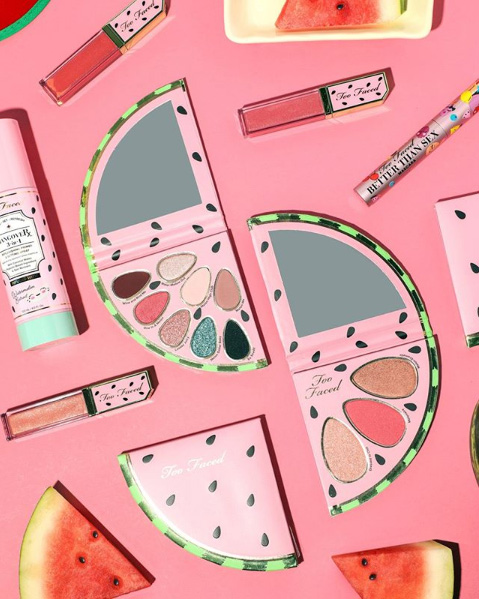 Beauty News, Too Faced Tutti Frutti Watermelon Collection, Too Faced คอลเลคชั่นใหม่, Too Faced ออกใหม่, Too Faced ลายแตงโม, Too Faced อายแชโดว์พาเลท, Too Faced ลิปกลอส, Too Faced บลัชออน, Too Faced เซ็ตติ้งสเปรย์