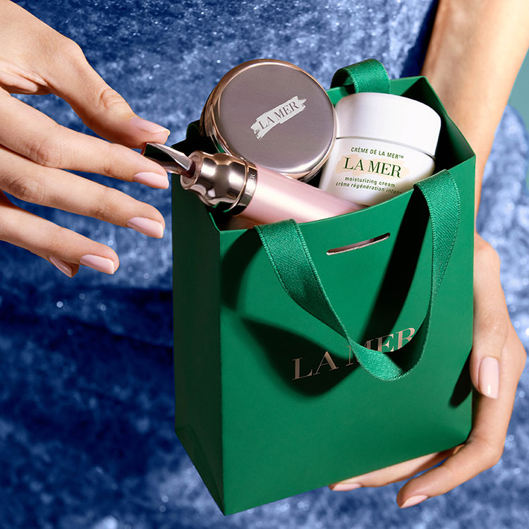 Beauty News, LA MER, La Mer Gifts, LA MER เซ็ตของขวัญ, LA MER Holiday Gifts, LA MER คอลเลคชั่นใหม่, LA MER ออกใหม่, LA MER เซ็ตผลิตภัณฑ์, LA MER เซ็ตบำรุงผิว, LA MER สกินแคร์, LA MER ลิปแคร์, LA MER บำรุงผิวมือ, LA MER บำรุงผิวปาก