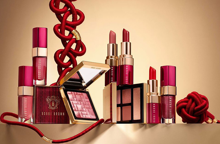 Beauty News, Bobbi Brown, Luxe & Fortune Collection, Bobbi Brown คอลเลคชั่นใหม่, Bobbi Brown ออกใหม่, Bobbi Brown มาใหม่, Bobbi Brown คอลเลคชั่นตรุษจีน, Bobbi Brown Limited Edition, Bobbi Brown คอลเลคชั่นปีใหม่, Bobbi Brown รองพื้น, Bobbi Brown ไฮไลท์, Bobbi Brown อายแชโดว์, Bobbi Brown ลิปสติก, Bobbi Brown ลิควิดลิปสติก, Bobbi Brown แป้งอัดแข็ง