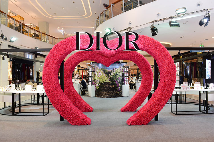 Beauty News, Dior Les Parfums, Dior, น้ำหอม Dior, Miss Dior, Christian Dior, J’adore, Joy, Sauvage, ดิออร์, ดิออร์ อีเวนท์, น้ำหอมดิออร์, ที่มาของน้ำหอมดิออร์, งาน ดิออร์, เซ็นทรัลเวิลด์, รวมน้ำหอมดิออร์, รู้จักน้ำหอมดิออร์