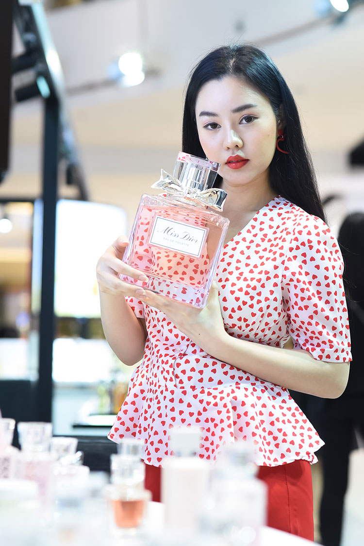 Beauty News, Dior Les Parfums, Dior, น้ำหอม Dior, Miss Dior, Christian Dior, J’adore, Joy, Sauvage, ดิออร์, ดิออร์ อีเวนท์, น้ำหอมดิออร์, ที่มาของน้ำหอมดิออร์, งาน ดิออร์, เซ็นทรัลเวิลด์, รวมน้ำหอมดิออร์, รู้จักน้ำหอมดิออร์