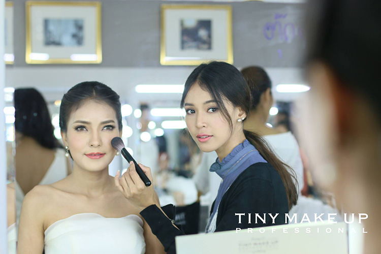 Beauty Experience, โรงเรียนสอนแต่งหน้า, เรียนแต่งหน้า, สอนแต่งหน้า, โรงเรียน, สถาบัน, เรียนเมคอัพ, เรียนแต่งหน้า เพื่อประกอบอาชีพ, เรียนแต่งหน้าตัวเอง, เรียนแต่งหน้าพื้นฐาน, เรียนแต่งหน้าระยะสั้น, เรียนแต่งหน้าระยะยาว, ไปเรียนแต่งหน้า, เมคอัพอาร์ทิส, ช่างแต่งหน้า, เรียนเสริม, งานอดิเรก, เรียนแต่งหน้าที่ไหนดี