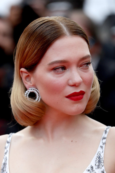 Hairstyle, ทรงผม, เทรนด์ผม, ทรงผมออกงาน, ทรงผมเดินพรมแดง, เทศกาลหนังเมืองคานส์, เทศกาลภาพยนตร์นานาชาติเมืองคานส์, ผม, เกล้าผม, มวยผม, ม้วนลอน, ทำผม, แต่งผม, เซ็ตผม