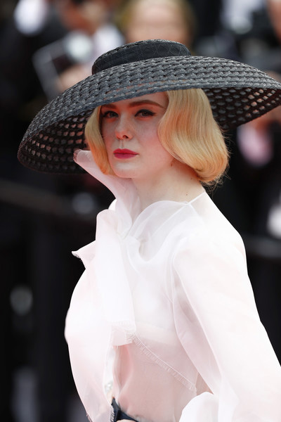 Hairstyle, ทรงผม, เทรนด์ผม, ทรงผมออกงาน, ทรงผมเดินพรมแดง, เทศกาลหนังเมืองคานส์, เทศกาลภาพยนตร์นานาชาติเมืองคานส์, ผม, เกล้าผม, มวยผม, ม้วนลอน, ทำผม, แต่งผม, เซ็ตผม