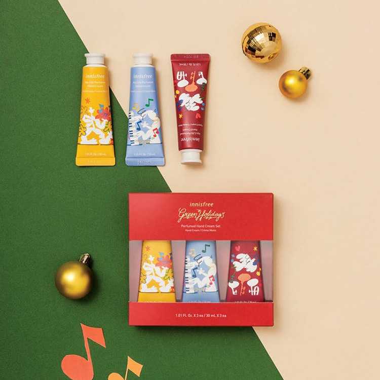 Beauty News, Innisfree, 2019 Green Holiday Limited Edition Collection, Holiday 2019, Innisfree คอลเลคชั่นใหม่, Innisfree ออกใหม่, Innisfree มาใหม่, Green Tea Seed Serum, Green Tea Seed Cream, Perfumed Hand Cream Set Holiday Limited Edition, Mood Up Party Palette Holiday Limited Edition, Sparkling Glitter Tint, Bright Music Notes Scented Candle, Soft Trumpet Perfumed Diffuser, Romantic Contrabass Perfumed Diffuser