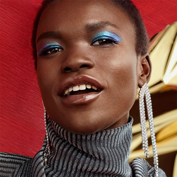 Beauty News, Bobbi Brown, Bobbi Brown Holiday Collection 2019, Bobbi Brown ออกใหม่, Bobbi Brownคอลเลคชั่นใหม่, Bobbi Brown มาใหม่, Bobbi Brown อายแชโดว์พาเลท, Bobbi Brown อายแชโดว์, Bobbi Brown ลิปสติก, Bobbi Brown ลิควิดลิปสติก, Bobbi Brown ลิปไชน์, Bobbi Brown ลิปชิมเมอร์, Bobbi Brown ไฮไลท์