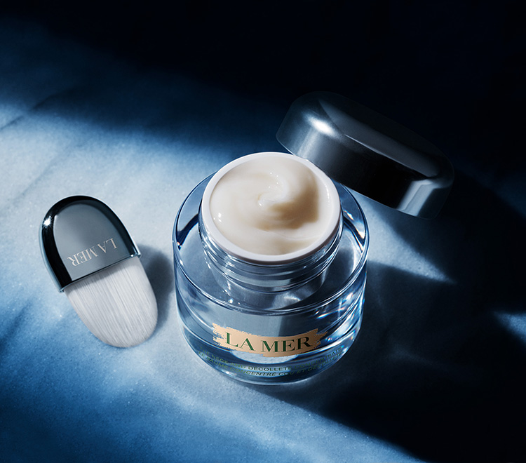 Beauty News, LA MER, LA MER The NEW Neck and Décolleté Concentrate, LA MER คอลเลคชั่นใหม่, LA MER ออกใหม่, LA MER ครีม, LA MER ครีมทาคอ, LA MER ลดเลือนริ้วรอยลำคอ, LA MER ลดริ้วรอย, LA MER ผิวยกกระชับ, LA MER บำรุงผิวเนินอก