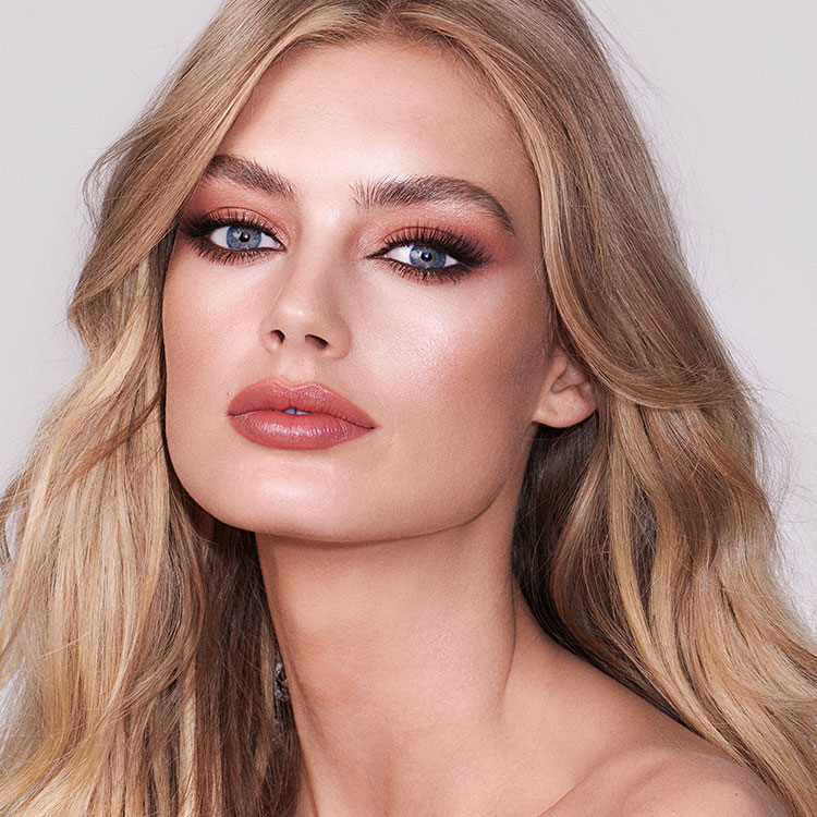 Beauty News, Charlotte Tilbury, Charlotte Tilbury Holiday 2019, Charlotte Tilbury คอลเลคชั่นใหม่, The Charlotte Darling, Charlotte Tilbury เซ็ตของขวัญ, Charlotte Tilbury เซ็ตเมคอัพ, Charlotte Tilbury เซ็ตสุดคุ้ม, Charlotte Tilbury น่าโดน, Charlotte Tilbury อายแชโดว์, Charlotte Tilbury ลิปสติก, Charlotte Tilbury ลิควิดไฮไลท์, Charlotte Tilbury มาสคาร่า, Charlotte Tilbury อายไลเนอร์, Charlotte Tilbury ลิปไลเนอร์, Charlotte Tilbury อายแชโดว์พาเลทใหม่