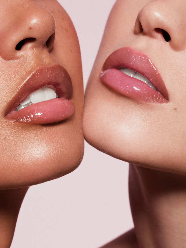 Beauty News, Kylie X Balmain Collection, Kylie Holiday 2019, Kylie Cosmetics, Kylie Cosmetics คอลเลคชั่นใหม่, Kylie Cosmetics ออกใหม่, Kylie Cosmetics น่าโดน, Kylie Cosmetics อายแชโดว์พาเลท, Kylie Cosmetics ลิปสติก, Kylie Cosmetics ลิปไลเนอร์, Kylie Cosmetics ลิปกลอส