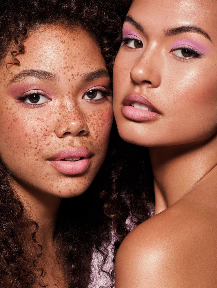 Beauty News, Kylie X Balmain Collection, Kylie Holiday 2019, Kylie Cosmetics, Kylie Cosmetics คอลเลคชั่นใหม่, Kylie Cosmetics ออกใหม่, Kylie Cosmetics น่าโดน, Kylie Cosmetics อายแชโดว์พาเลท, Kylie Cosmetics ลิปสติก, Kylie Cosmetics ลิปไลเนอร์, Kylie Cosmetics ลิปกลอส
