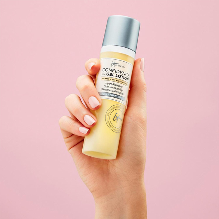Beauty News, IT Cosmetics, Confidence in a Gel Lotion, Confidence in a Gel Cleanser, Sephora Thailand, มอยซ์เจอไรเซอร์, เนื้อเจล, บางเบา, ไม่เหนียว, ให้ความชุ่มชื้นยาวนาน, ผิวแห้ง, ผิวขาดน้ำ, ผิวชุ่มชื้น, เรียบเนียน, อ่อนเยาว์, ลดริ้วรอย