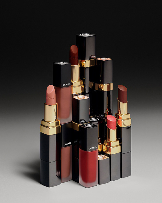 Beauty News, Chanel Makeup, Fall/Winter 2020, Chanel คอลเลคชั่นใหม่, Chanel ออกใหม่, Chanel อายแชโดว์พาเลท, Chanel ลิปสติก, Chanel ลิปไชน์, Chanel อายไลเนอร์, Chanel น้ำยาทาเล็บ, Chanel ลิควิดลิปสติก, Chanel ไอเทมสีแดง, อายแชโดว์สีแดง, ลิปสติกสีแดง, อายไลเนอร์สีแดง