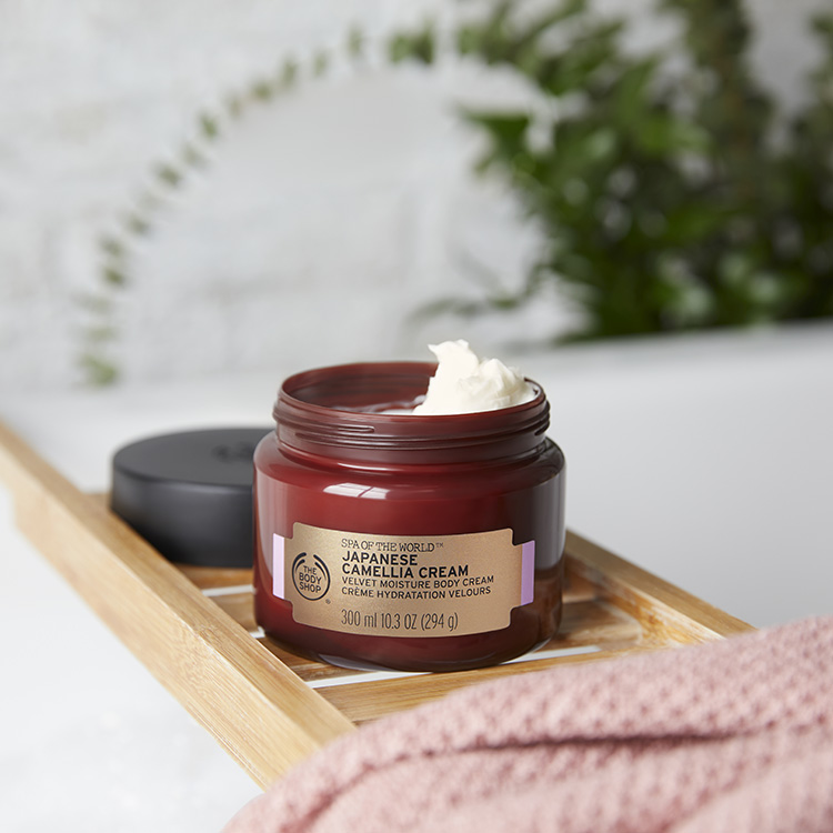 Beauty News, THE BODY SHOP, Spa of the World, French Lavender Pillow Mist, French Lavender Massage Oil, African Ximenia Scrub, Japanese Camellia Cream, คอลเลคชั่นใหม่, ออกใหม่, มาใหม่
