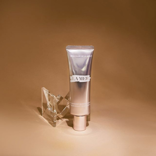 Beauty News, La Mer, La Mer The Radiant SkinTint SPF30, สกินทินท์, รองพื้นบางๆ, บำรุงผิว, ลาแมร์, แต่งหน้า, กันแดด, ปรับสีผิว, เมคอัพเบส, คอลเลคชั่นใหม่, ออกใหม่, ไอเทมใหม่