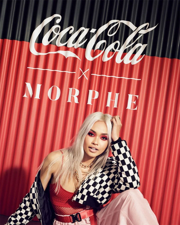 Beauty News, COCA-COLA X MORPHE, COCA-COLA, MORPHE Brush, คอลเลคชั่นใหม่, ออกใหม่, มาใหม่, คอลเลคชั่นแซ่บ, อายแชโดว์พาเลท, ลิปกลอส, เซ็ตแปรง, ไฮไลท์เนื้อฝุ่น, เซ็ตฟองน้ำแต่งหน้า