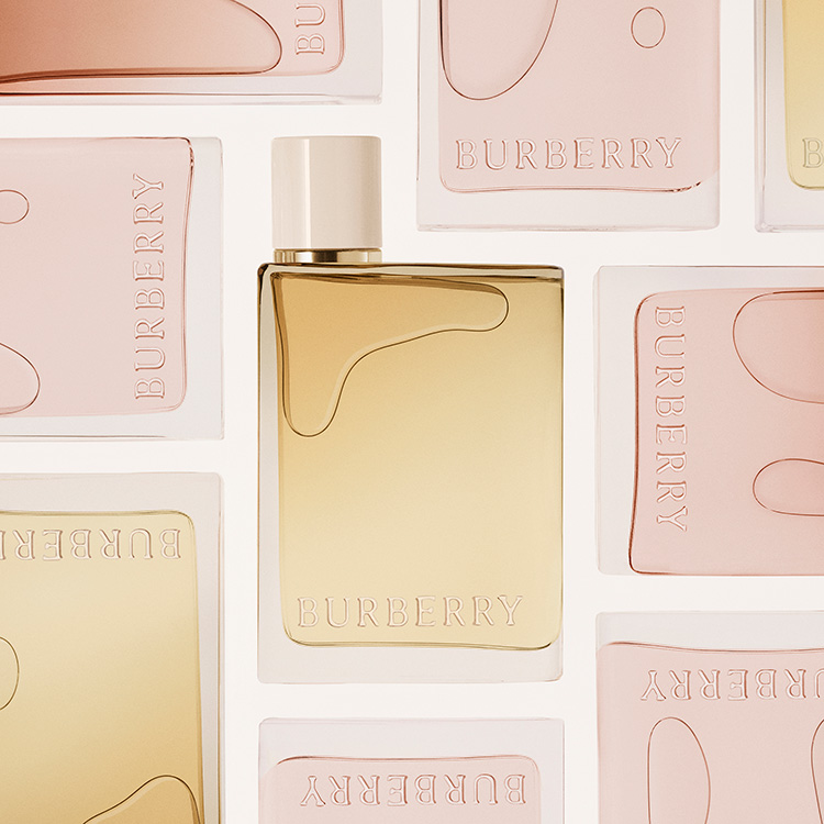 Beauty News, Burberry, น้ำหอม, Burberry Her London Dream, น้ำหอมออกใหม่, น้ำหอมใหม่, คอลเลคชั่นใหม่, กลิ่นหอม, คาร่า เดเลอวีน, Cara Delevingne