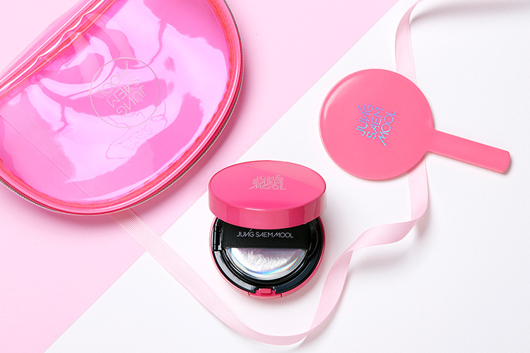 Beauty News, JUNGSAEMMOOL, 20 PINK EDITION ‘WELCOME PINK, Essential Skin Nuder Cushion, JUNGSAEMMOOL คุชชั่น, จองแซมมุล คุชชั่น, คุชชั่นหน้าโกลว, คุชชั่นหน้าฉ่ำ, คุชชั่นผิวสวย, เทรนด์งานผิว S/S 2020, คุชชั่นใหม่, คุชชั่นตลับสีชมพู