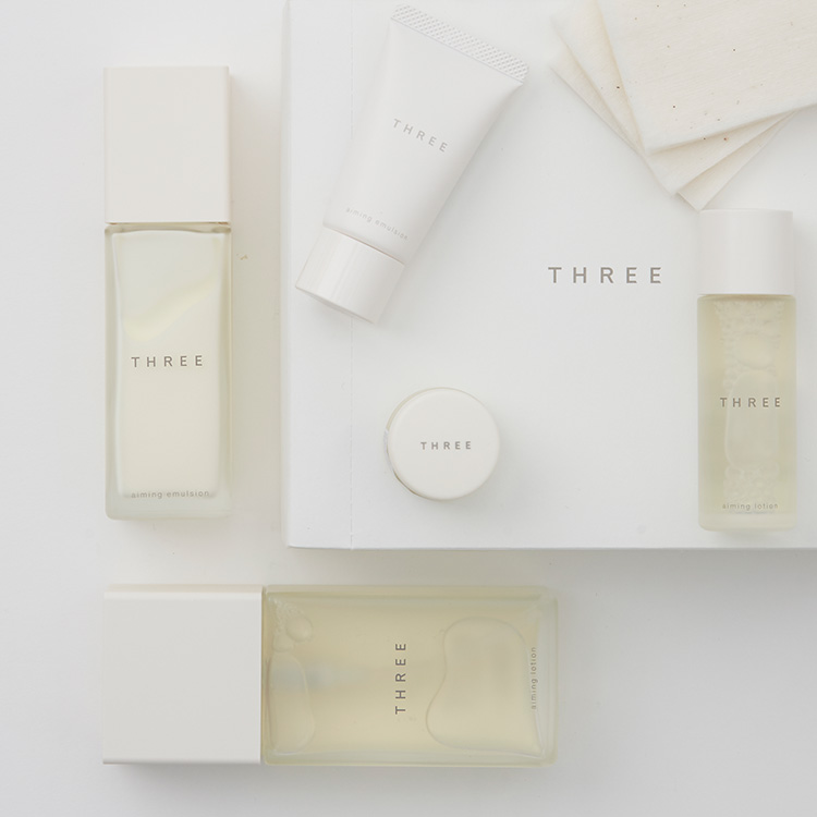 Beauty News, THREE Cosmetics, THREE Thailand, THREE Holiday Collection 2020, เซ็ตของขวัญ, เซ็ตสกินแคร์, เซ็ตเมคอัพ, เซ็ตปีใหม่, เซ็ตสุดคุ้ม, คอลเลคชั่นฮอลิเดย์ 2020