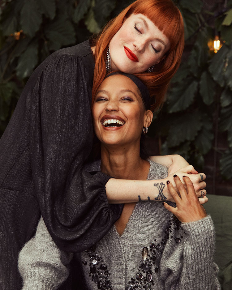 Fashion News, H&M, H&M Thailand, H&M Holiday 2020, H&M คอลเลคชั่นใหม่, ออกใหม่, มาใหม่, เสื้อ, เดรส, ชุดออกงาน, ชุดปาร์ตี้, เสื้อกันหนาว, เสื้อไหมพรม, เสื้อผ้าผู้หญิง, เสื้อผ้าผู้ชาย, เสื้อผ้าเด็ก