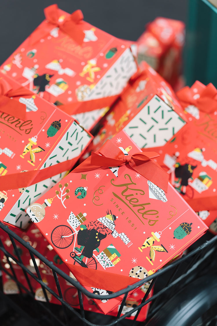 Beauty News, Kiehl’s x Maïté Franchi, Kiehl’s Holiday 2020, Kiehl’s Limited Collection, คีลส์, เซ็ตของขวัญ, เซ็ตปีใหม่, Limited Collection, แพ็คเกจพิเศษ, แพ็คเกจสวย, ลายแซ่บ, ออกแบบใหม่